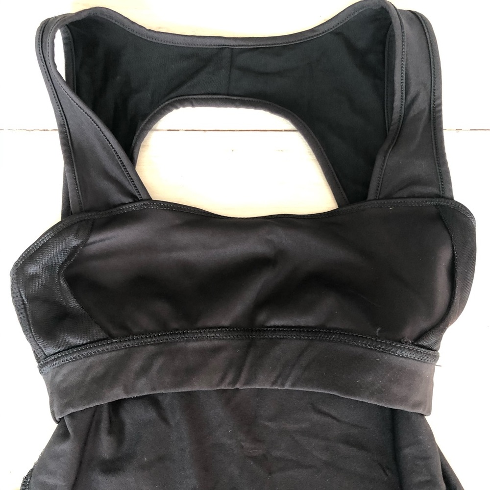 Reebok Play Dry Tank Athletic Top - Like New! - Picture 7 of 10